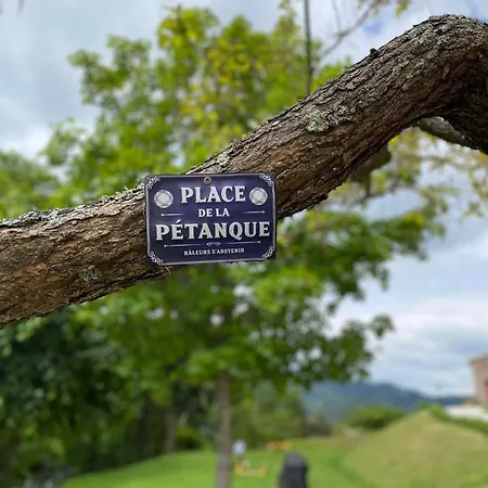 Chateau Rousset Nyaraló *