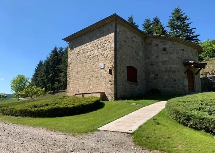 Chateau Rousset Saint-Apollinaire-de-Rias