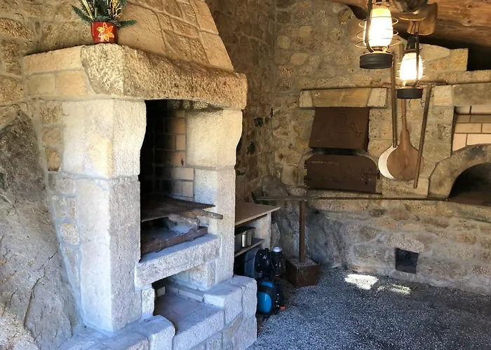 Chateau Rousset Сasa de vacaciones *