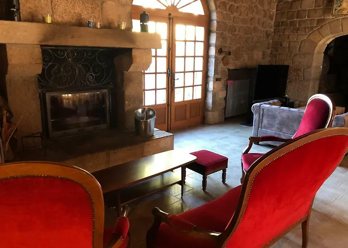 Chateau Rousset Saint-Apollinaire-de-Rias