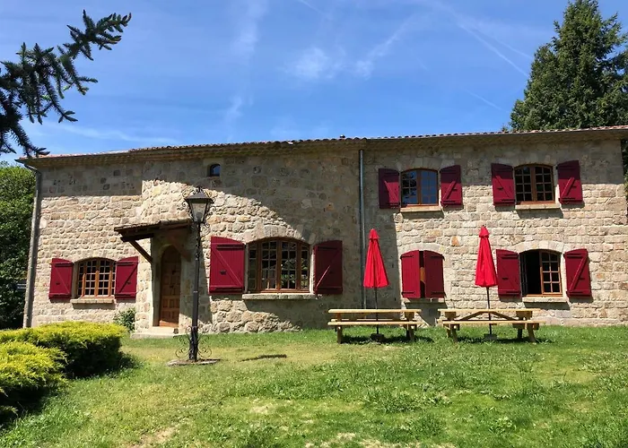 Chateau Rousset Saint-Apollinaire-de-Rias