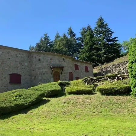 Chateau Rousset * Saint-Apollinaire-de-Rias